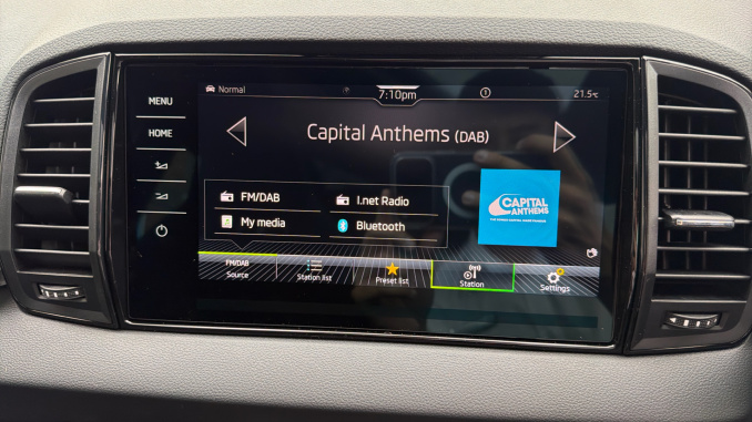 Skoda Karoq 1.5 TSI Sportline Edition 5dr Petrol Estate - Image 24
